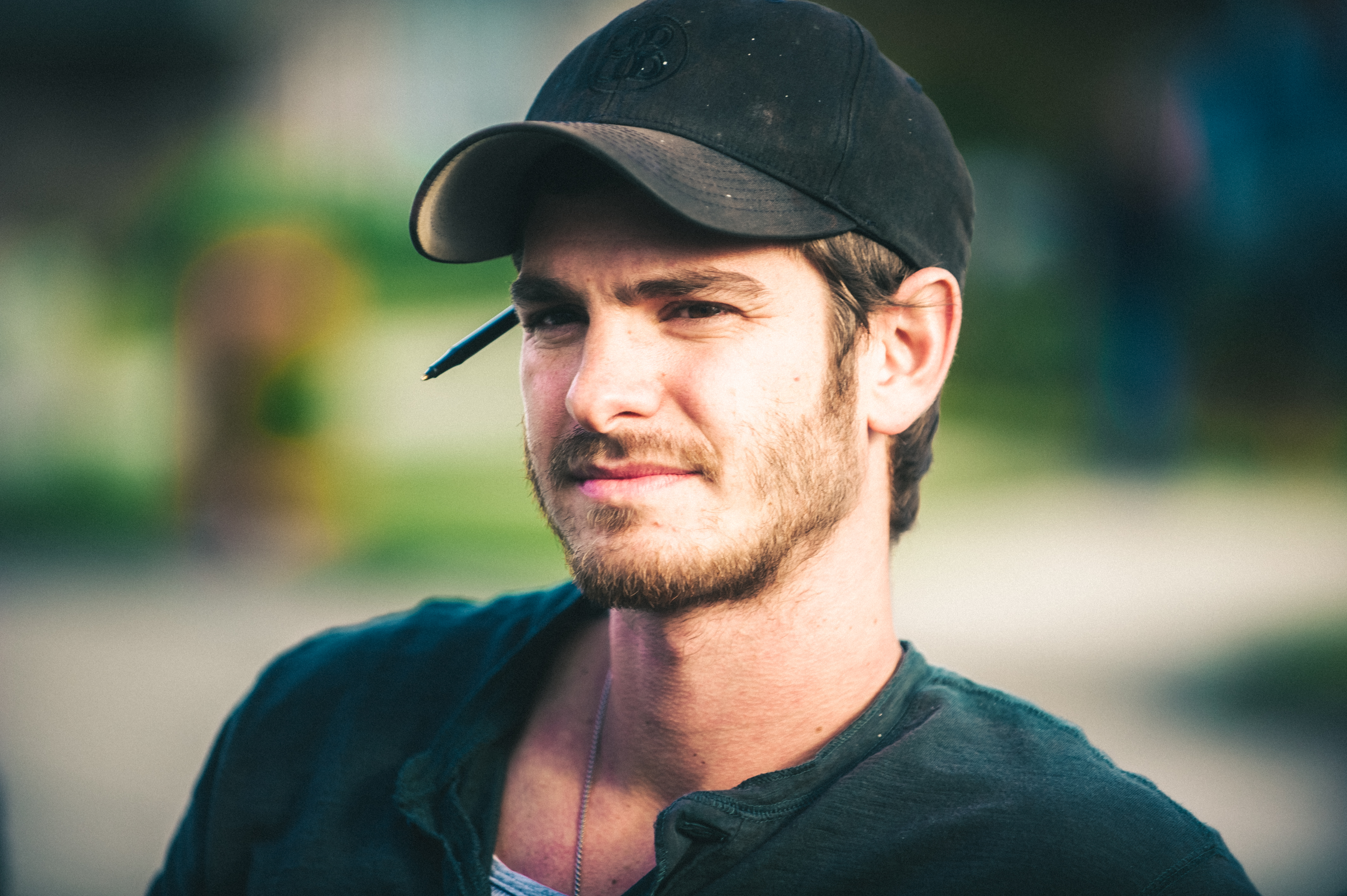 Andrew Garfield in 99 Homes is pretty rugged, tho, right? (Credit: Broad Green Pictures)